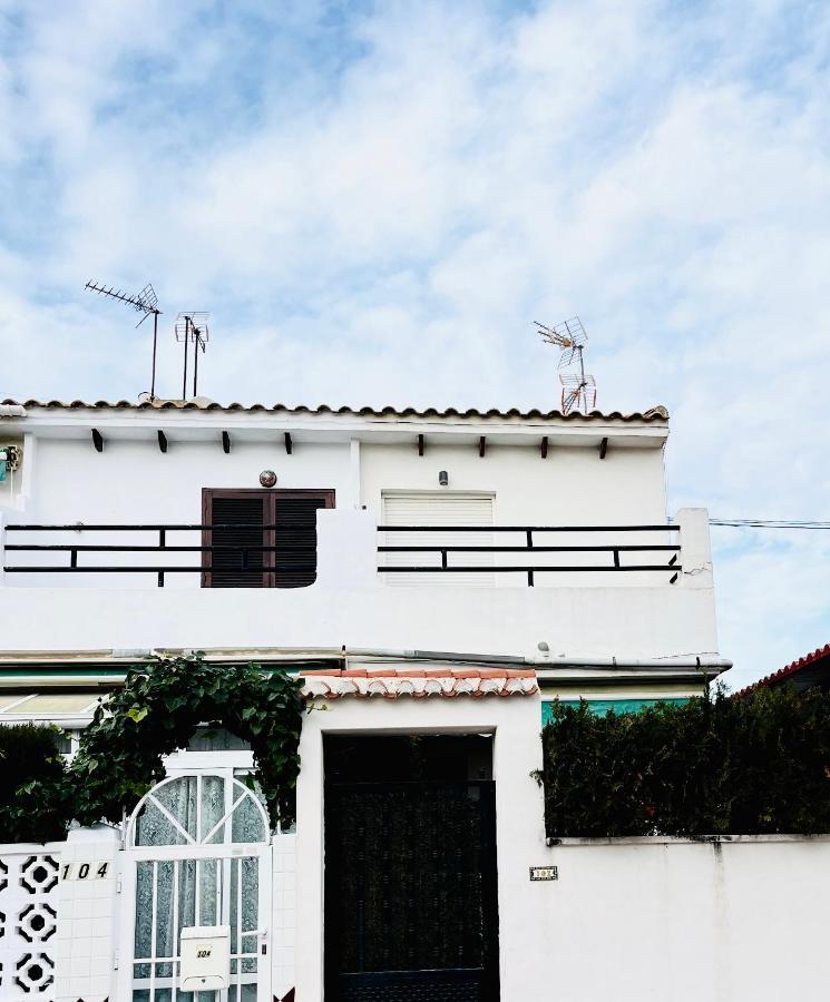 Sunny Bungalow Near The Sea And Petanque Field Apartment Torrevieja Ngoại thất bức ảnh